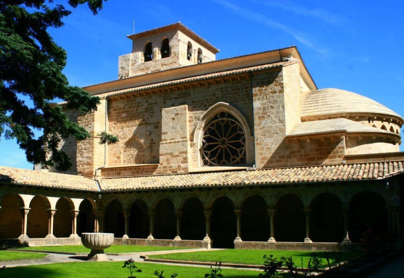 Taxi de Puente la Reina a Estella