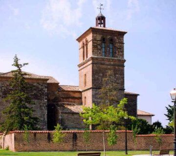 Taxi de Puente de la Reina a Uterga